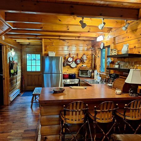 Neshannock Creekside Log Cabin Volant Екстер'єр фото