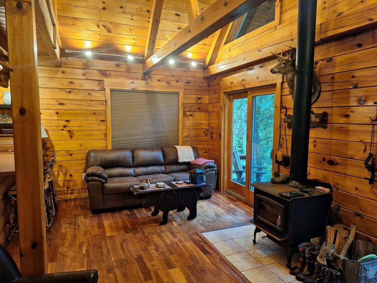 Neshannock Creekside Log Cabin Volant Екстер'єр фото