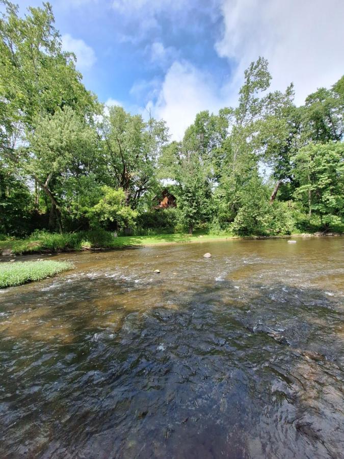 Neshannock Creekside Log Cabin Volant Екстер'єр фото